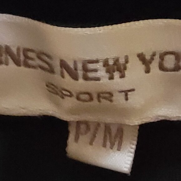 Jones New York Sport Lounger-Black - Picture 5 of 5